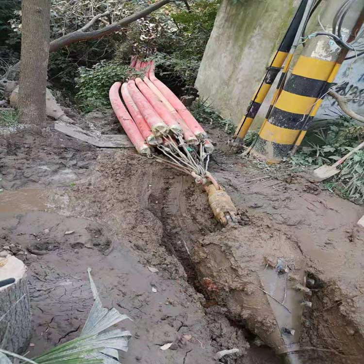 城子河拖拉管